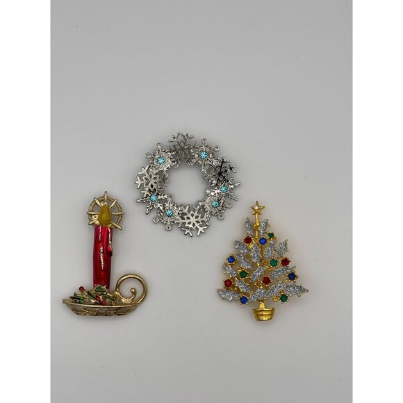 Holiday Christmas Brooches Lot 3 Tree Wreath Candle - Picture 1 of 8